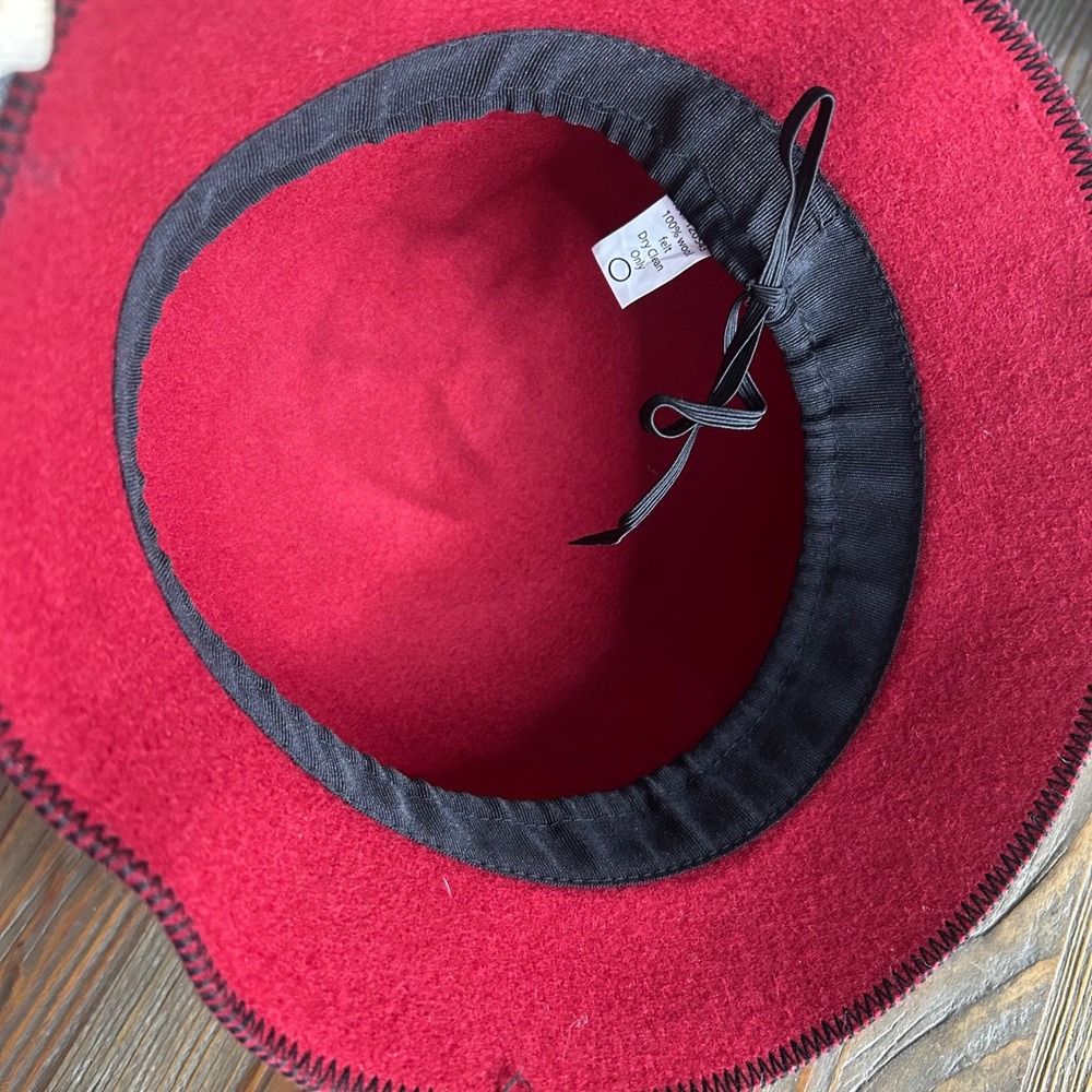 Red Wool Felt Cloche Hat Flower Accent vintage style adjustable retro - Picture 5 of 8